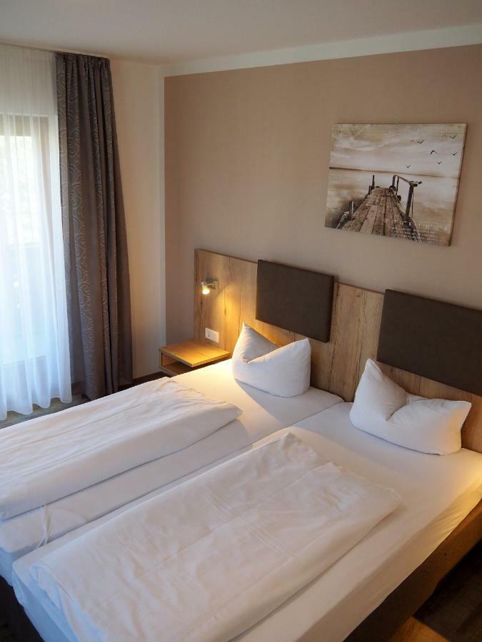 Gasthof Hotel Esterer โรเซินไฮม์ ภายนอก รูปภาพ
