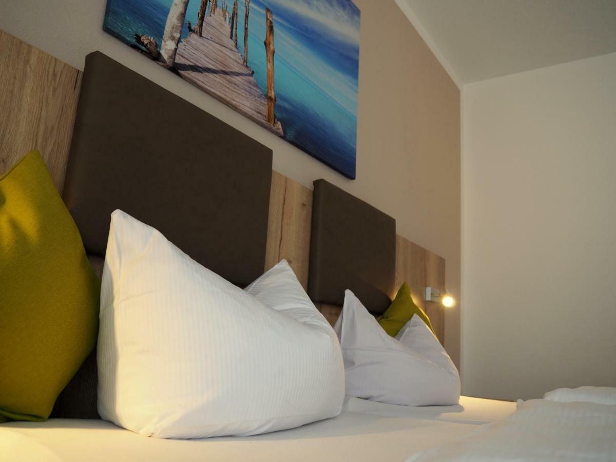 Gasthof Hotel Esterer โรเซินไฮม์ ภายนอก รูปภาพ
